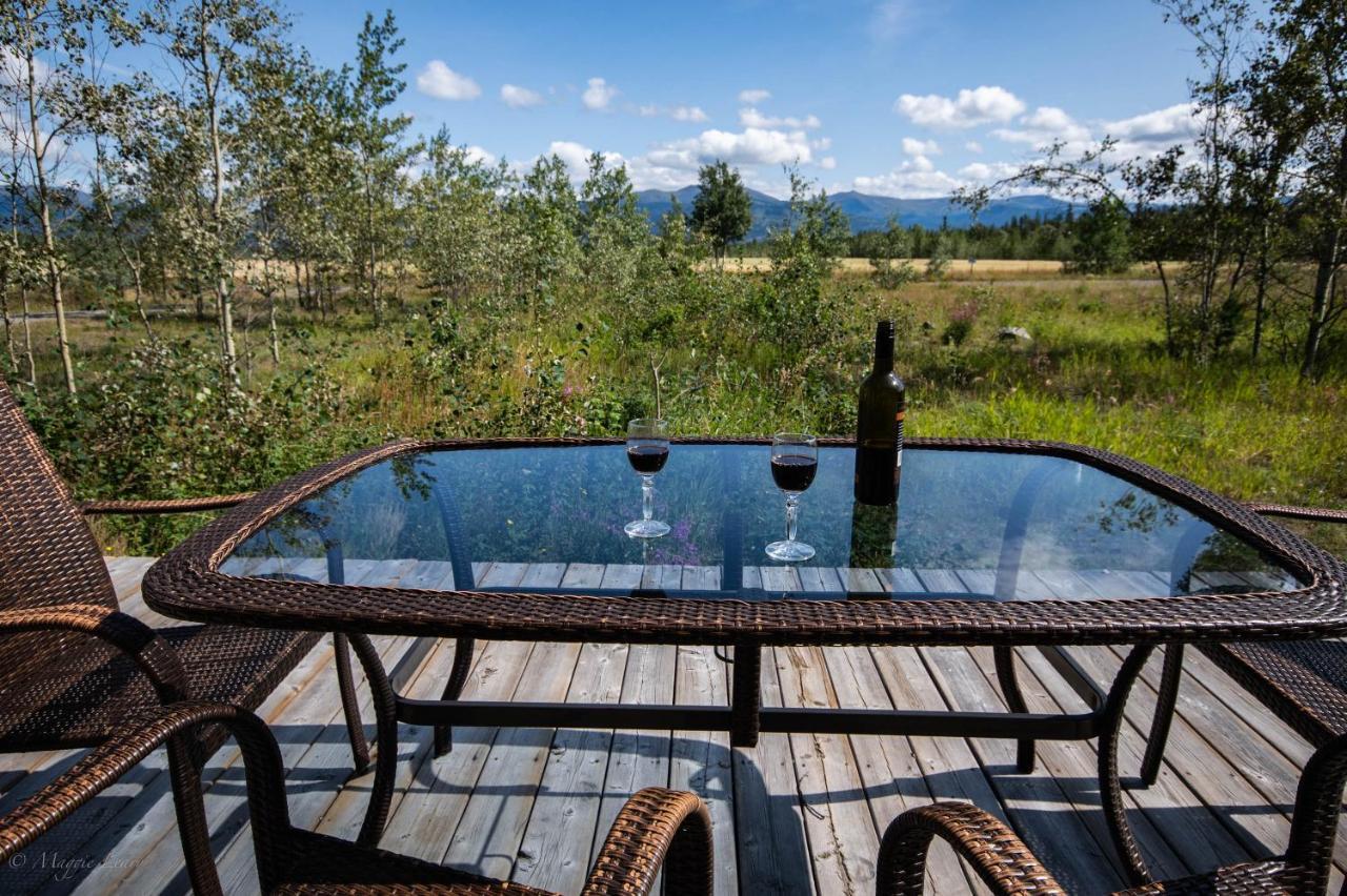 Sundog Retreat Hotel Whitehorse Exterior photo